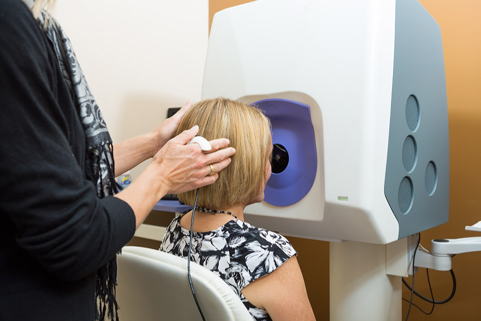 customeyes-blog-retinal-exam