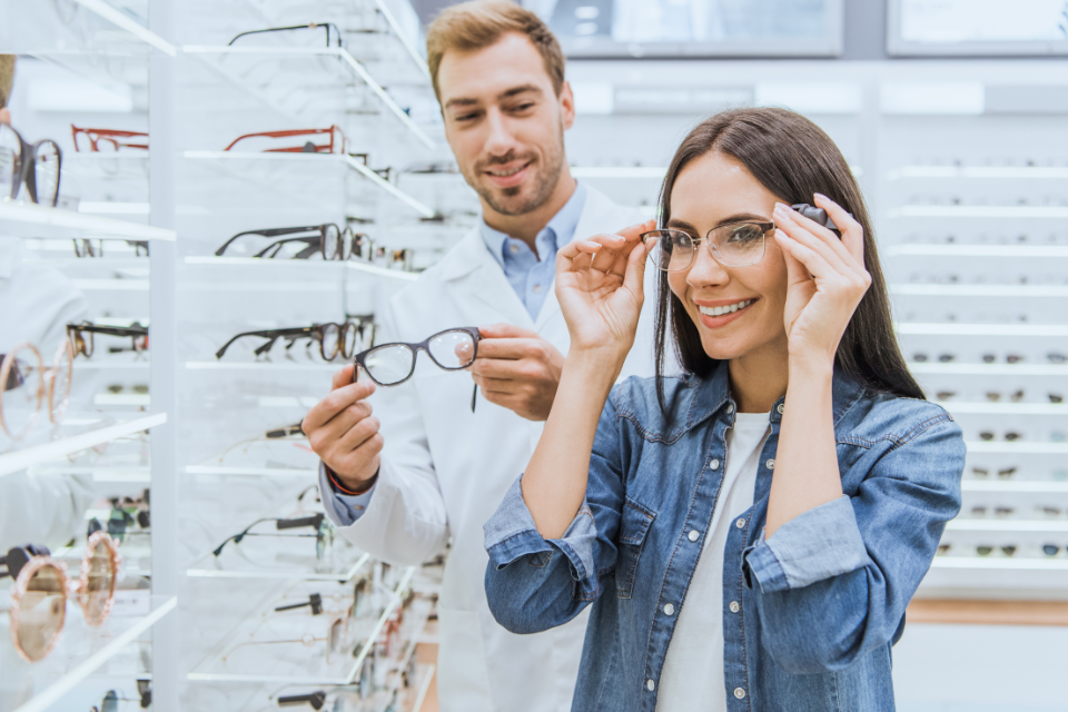 customeyes-prescription-eyeglasses
